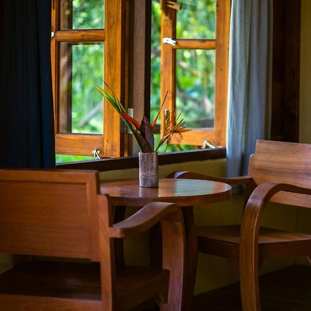 Monkey Mansion - Jungalows & Tours Khao Sok National Park Exterior photo