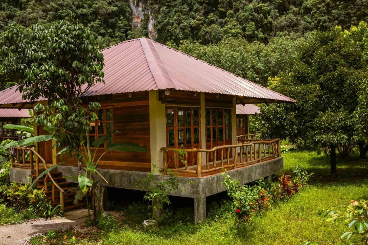 Monkey Mansion - Jungalows & Tours Khao Sok National Park Exterior photo
